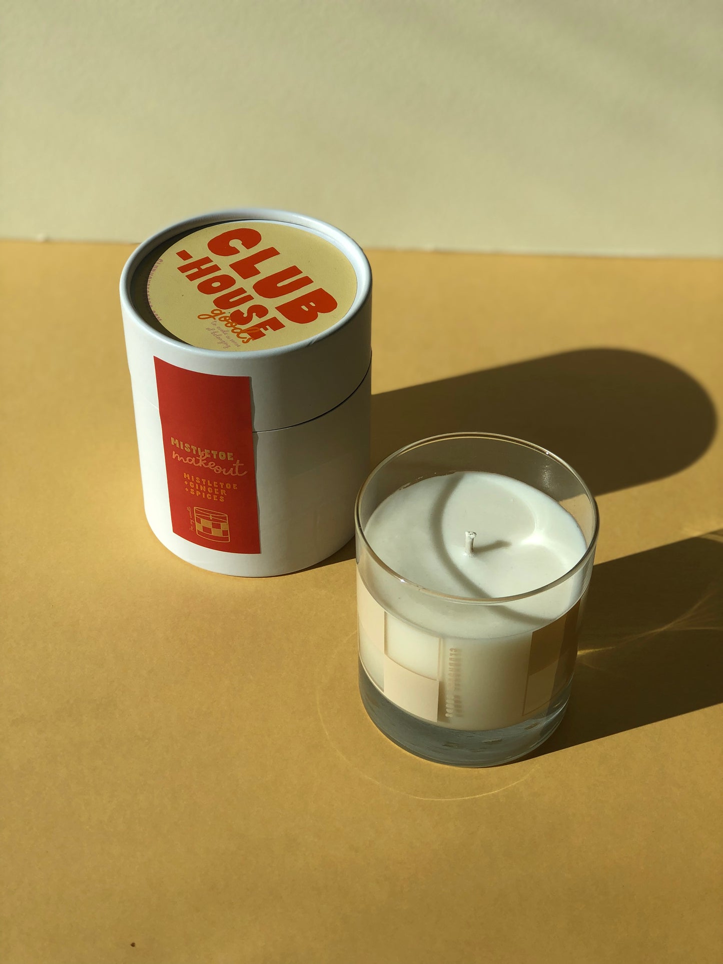 Mistletoe Makeout - 8oz Candle